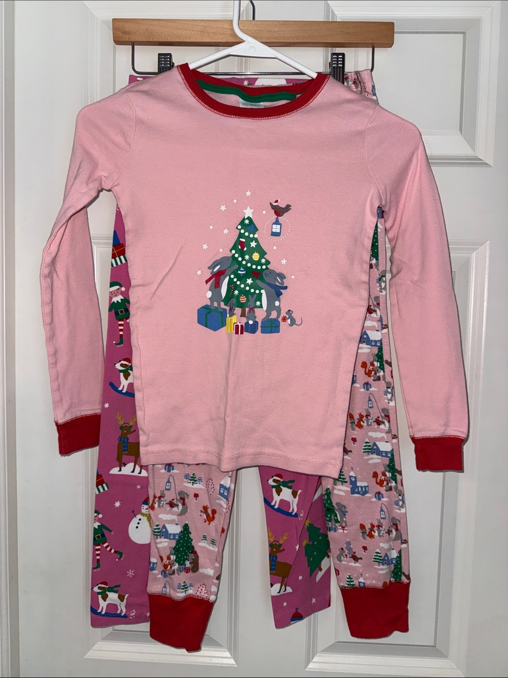 Mini Boden- Kids Pink Holiday Tree Pajama Set